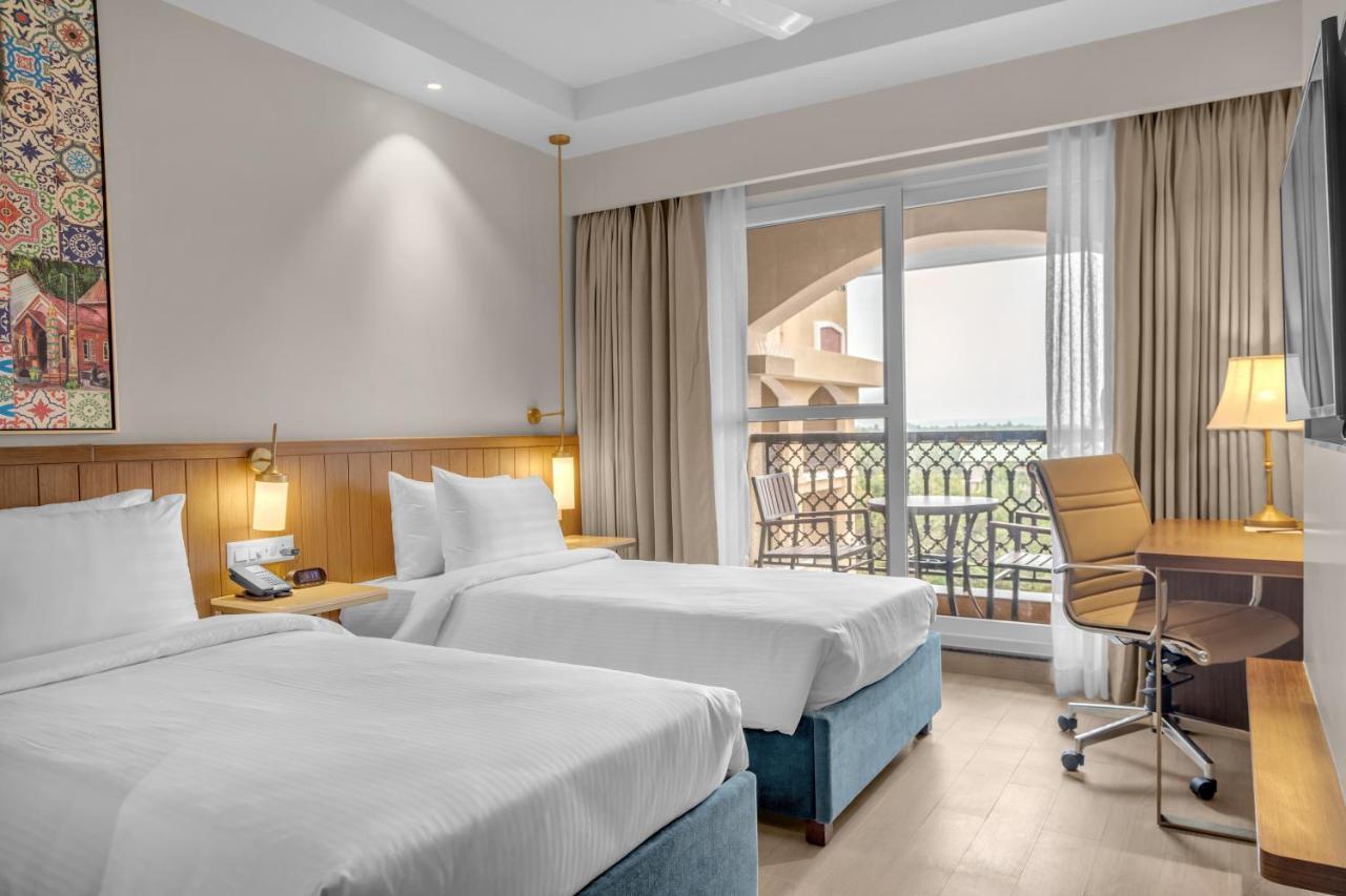 Fairfield By Marriott Goa Calangute Hotel Ngoại thất bức ảnh