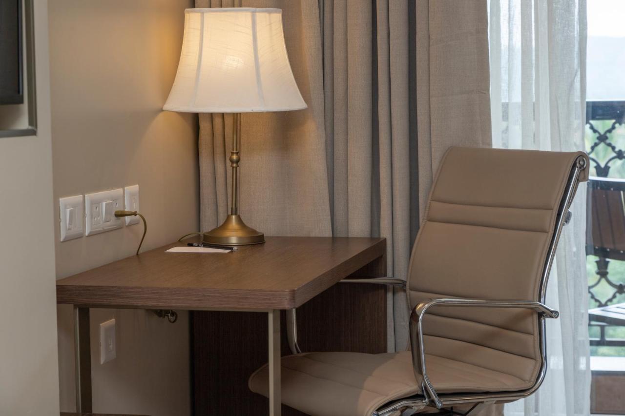 Fairfield By Marriott Goa Calangute Hotel Ngoại thất bức ảnh