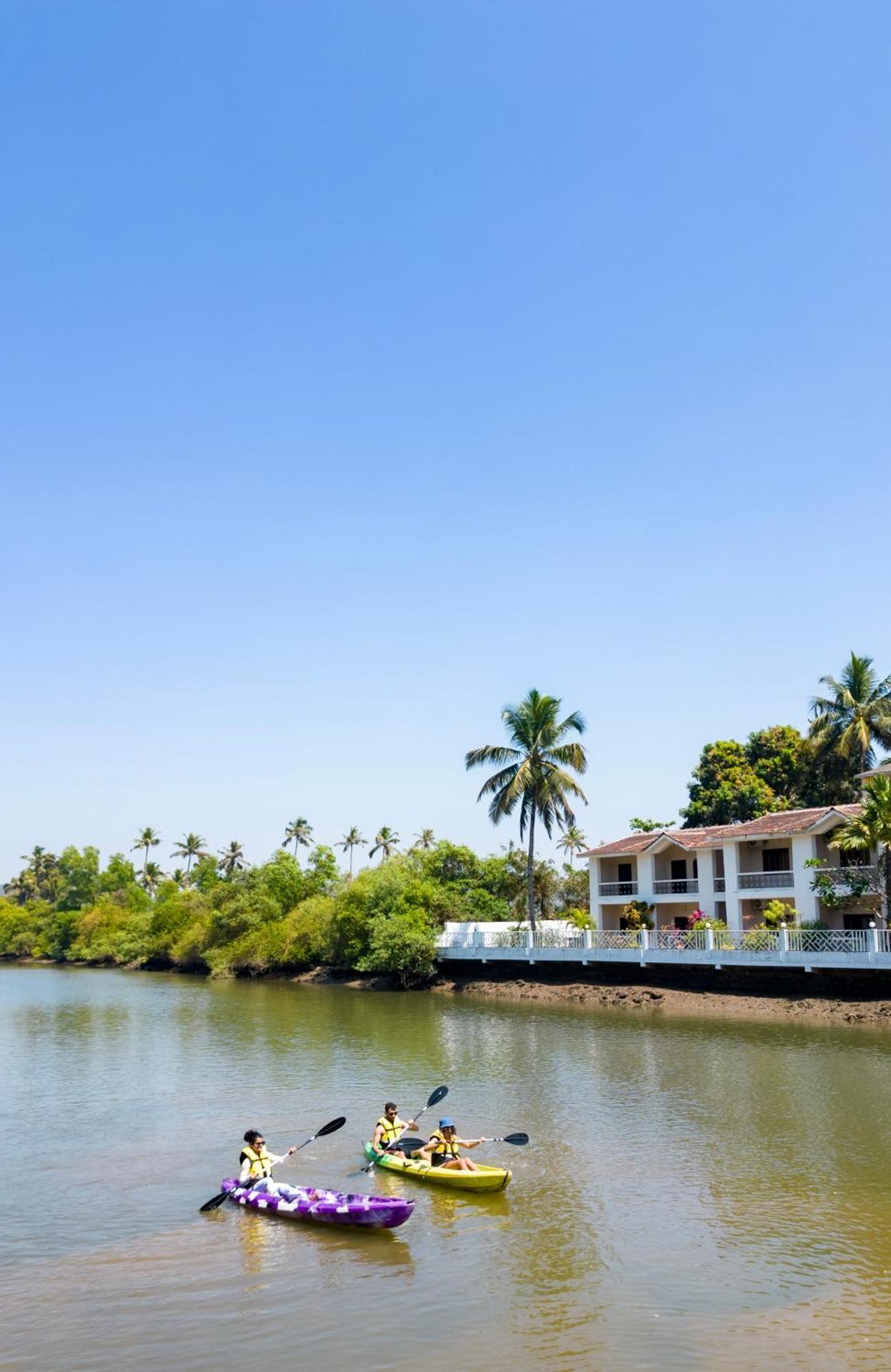 Fairfield By Marriott Goa Calangute Hotel Ngoại thất bức ảnh
